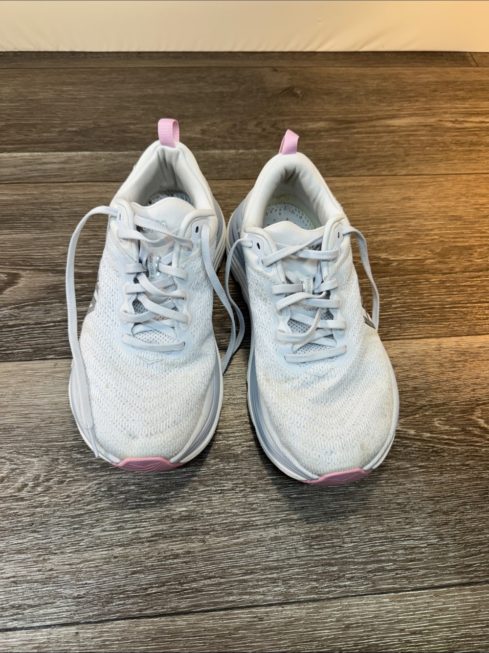 Hoka Women’s White Running Shoes with Pink Accents SZ 8wide ((h231)